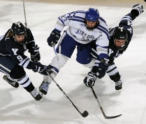 开云体育APP下载-黄蜂末节蛰杀绿军，克莱西决封神，当绝境成为英雄的熔炉