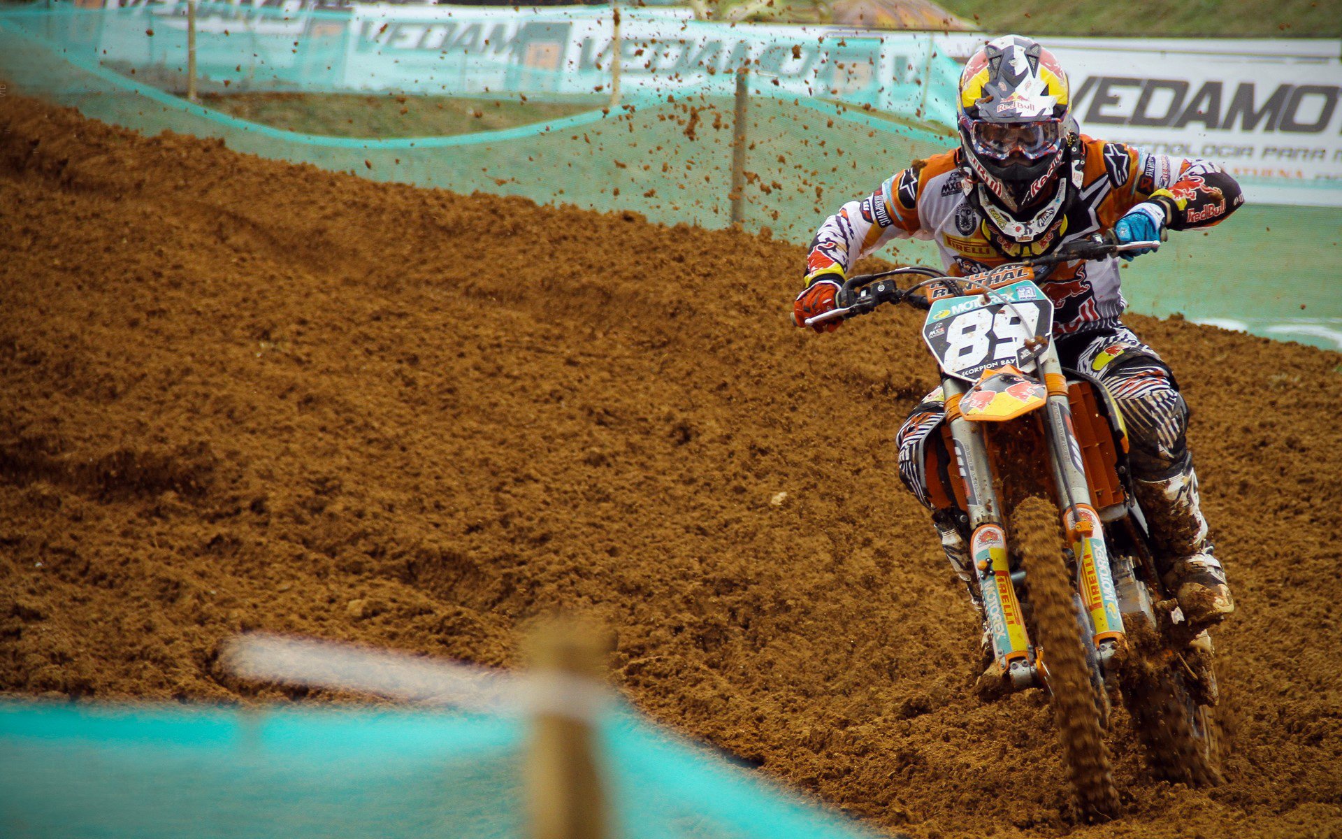 马丁内利让比赛提前失去悬念，尼日利亚粉碎里昂