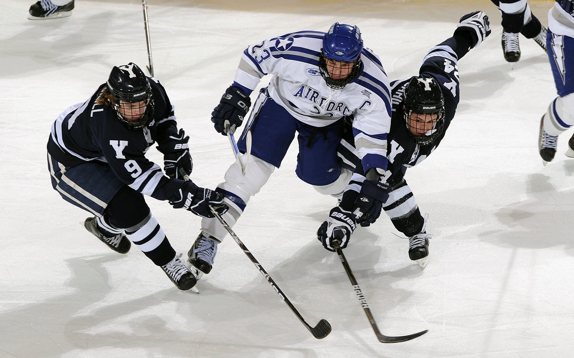 湖人强行终结尼克斯，东契奇如何成为撕裂防线的关键先生？
