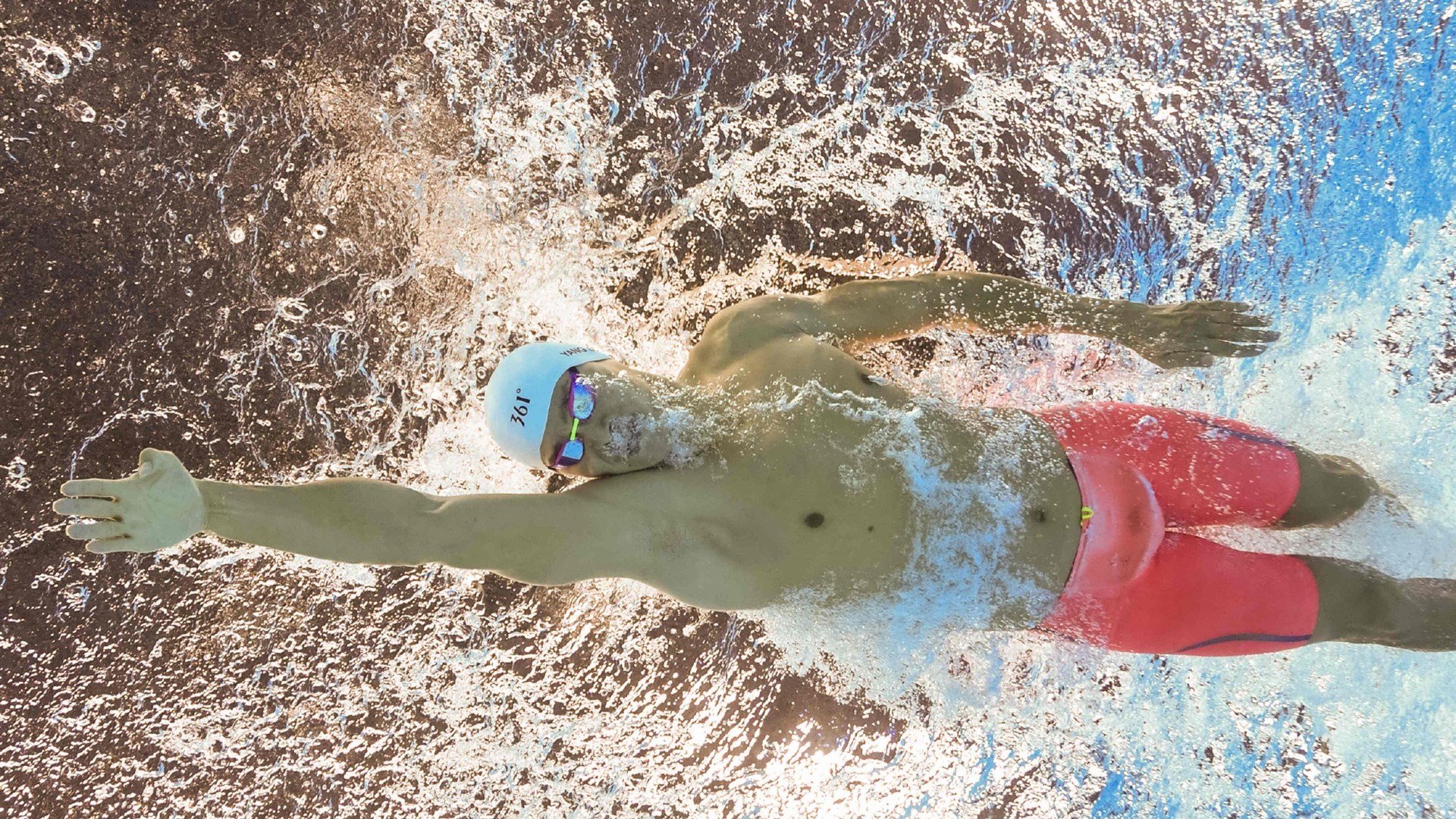 苏亚雷斯爆发撕裂防线，克罗地亚火力全开压制洪都拉斯